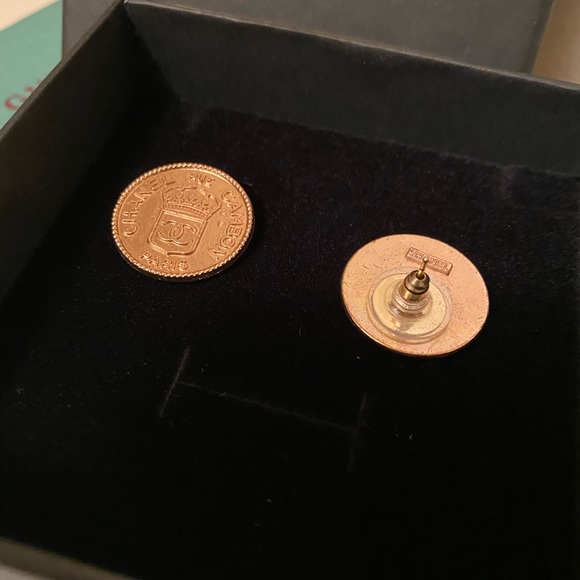 unique, vintage, up-cycled, chic apparel buttons stud earrings - Picture 5 of 6